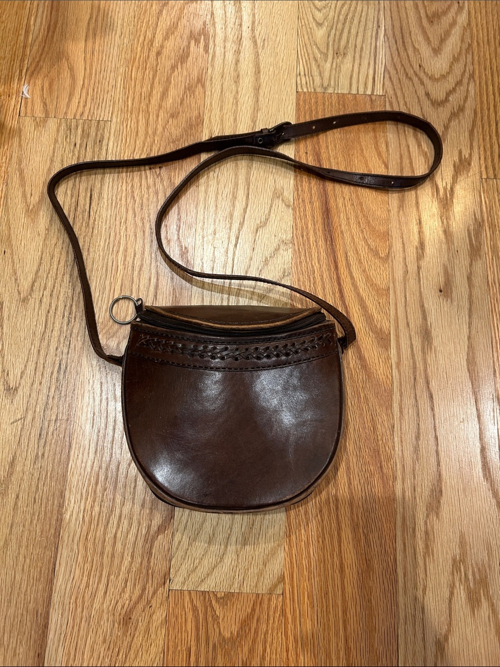 Vintage Handmade Brown Leather Crossbody Camera Bag Classic Womens Saddle Style